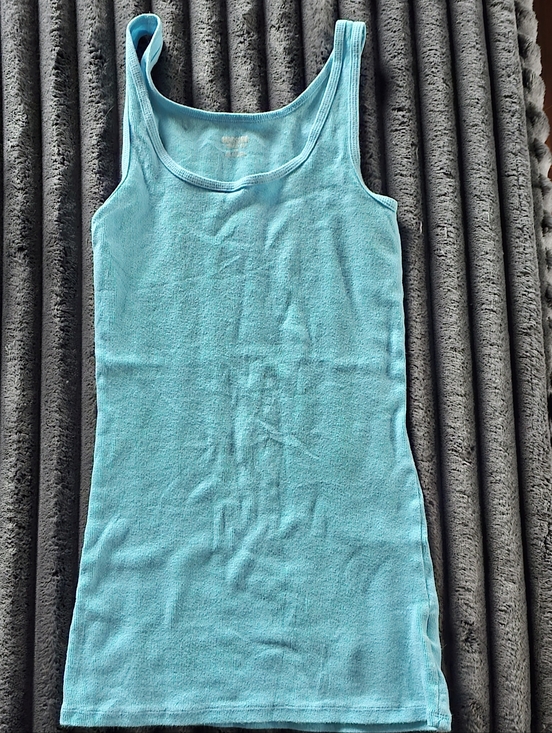 Mossimo Ribbed Tank - Picture 1 of 4